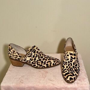 Crown Vintage Morrison Leopard Print Calf Hair Booties sz 9